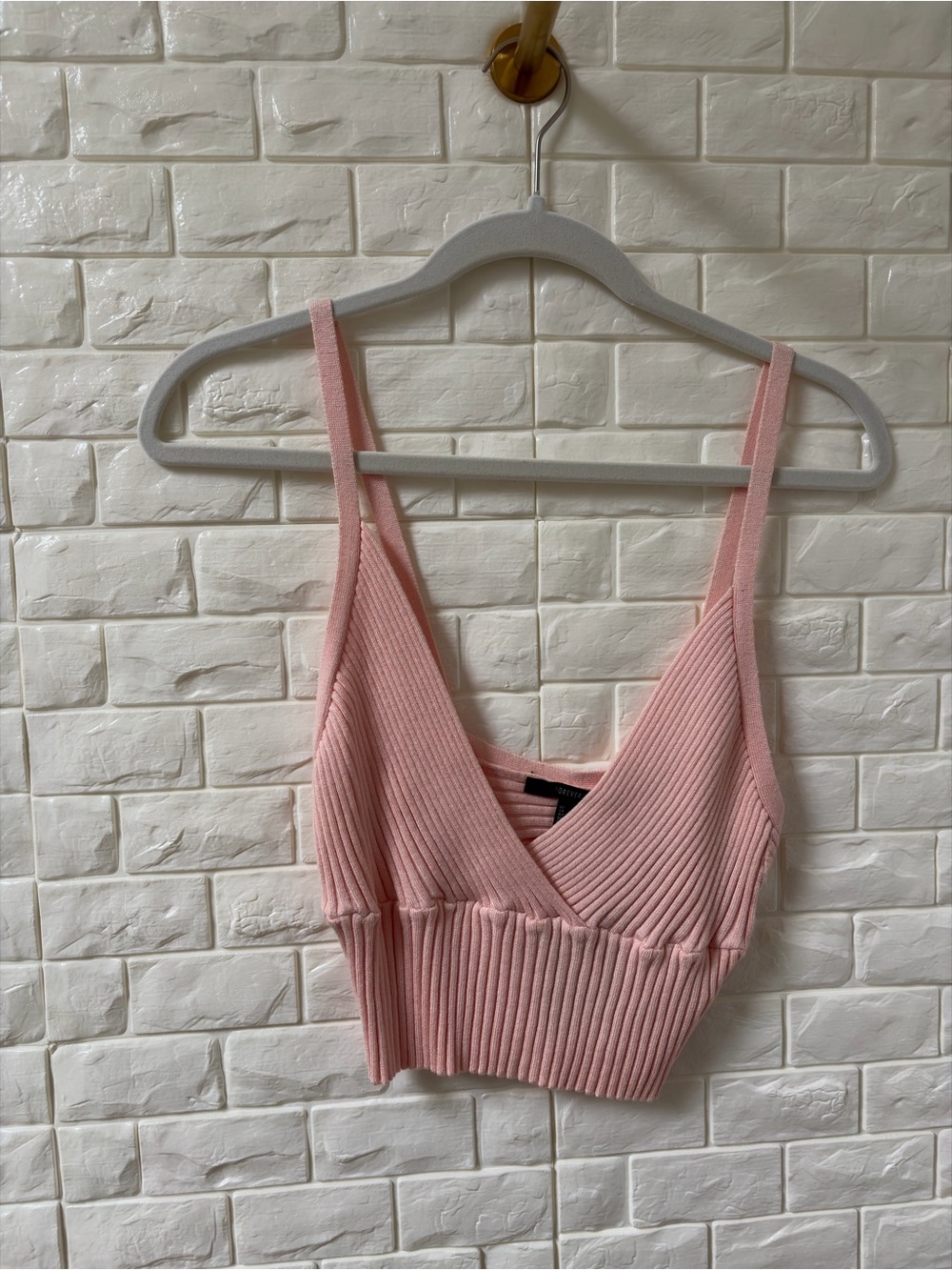 Forever 21 Blush Pink Ribbed V-Neck Cropped Tank